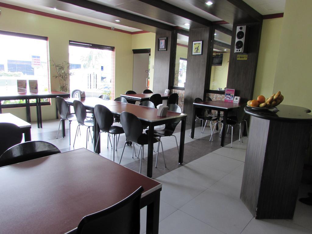 Oyster Plaza Hotel 3*