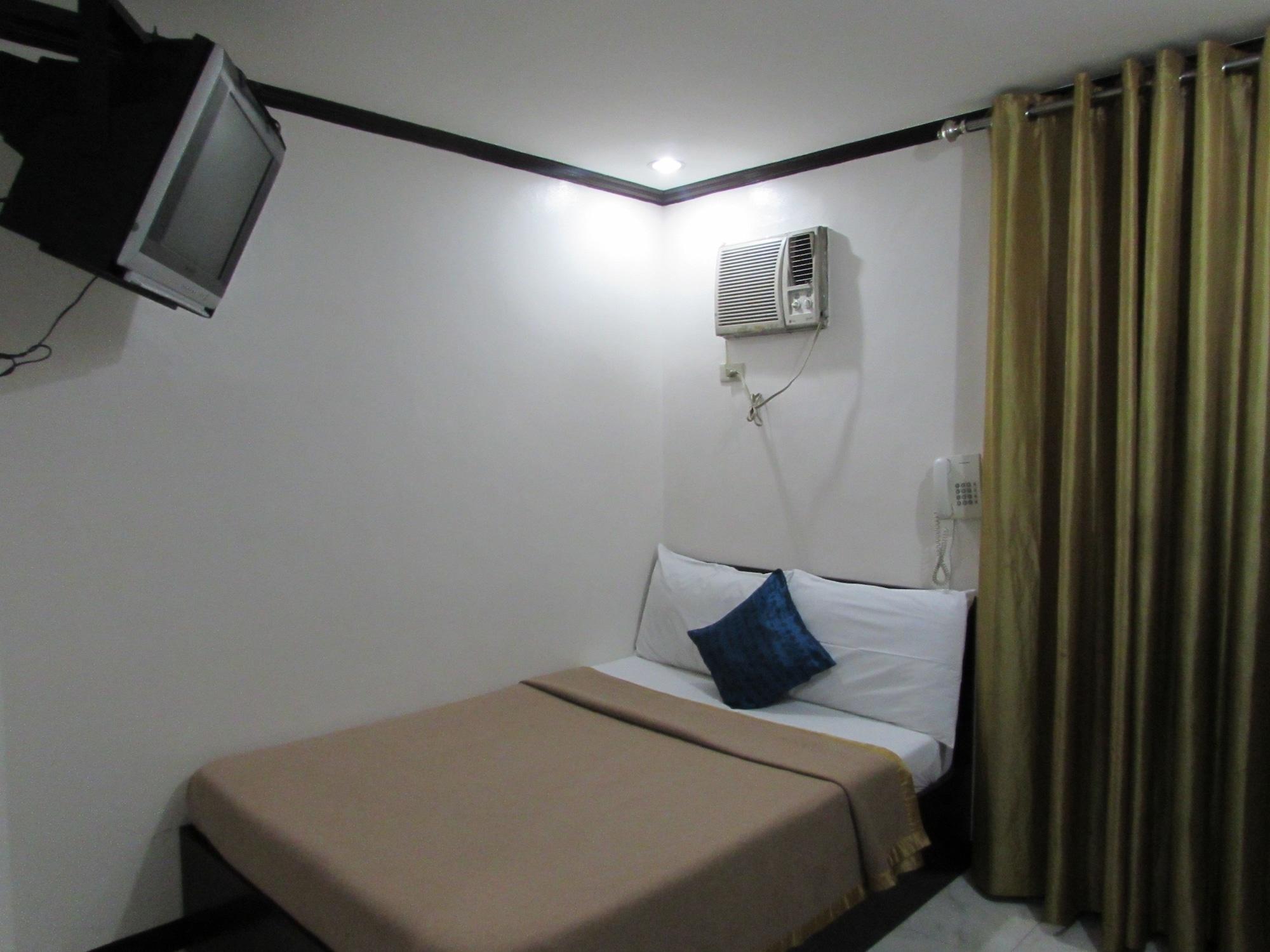 Oyster Plaza Hotel