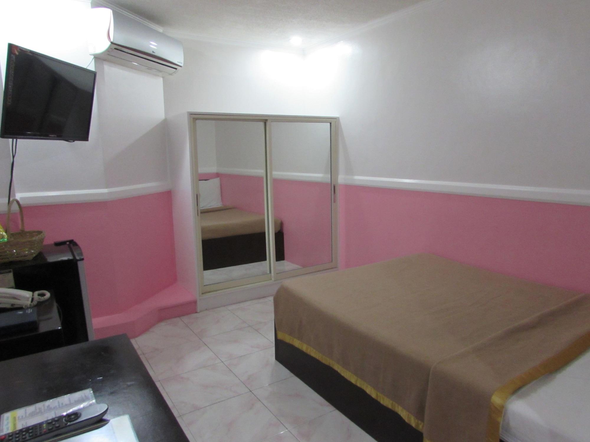 Hotel Oyster Plaza Paranaque City