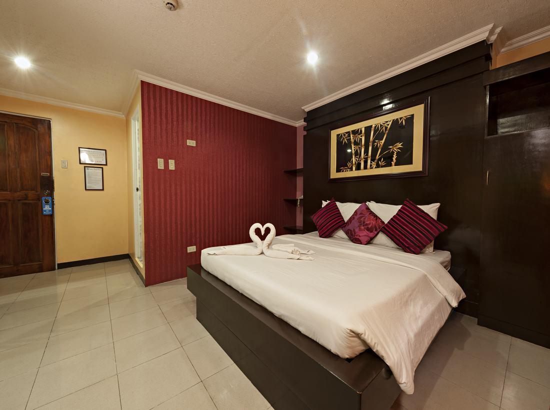 Oyster Plaza Hotel 3*