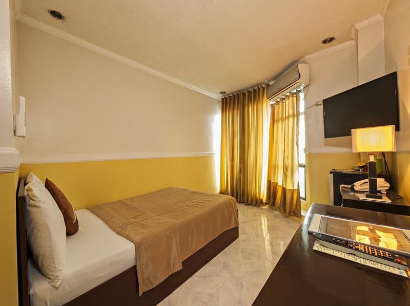 Hotel Oyster Plaza