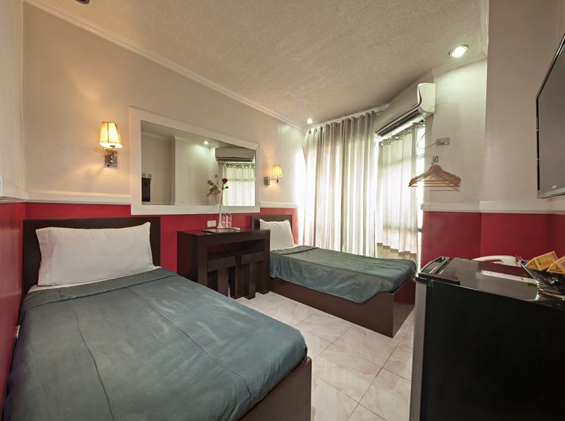 Oyster Plaza Hotel 3*