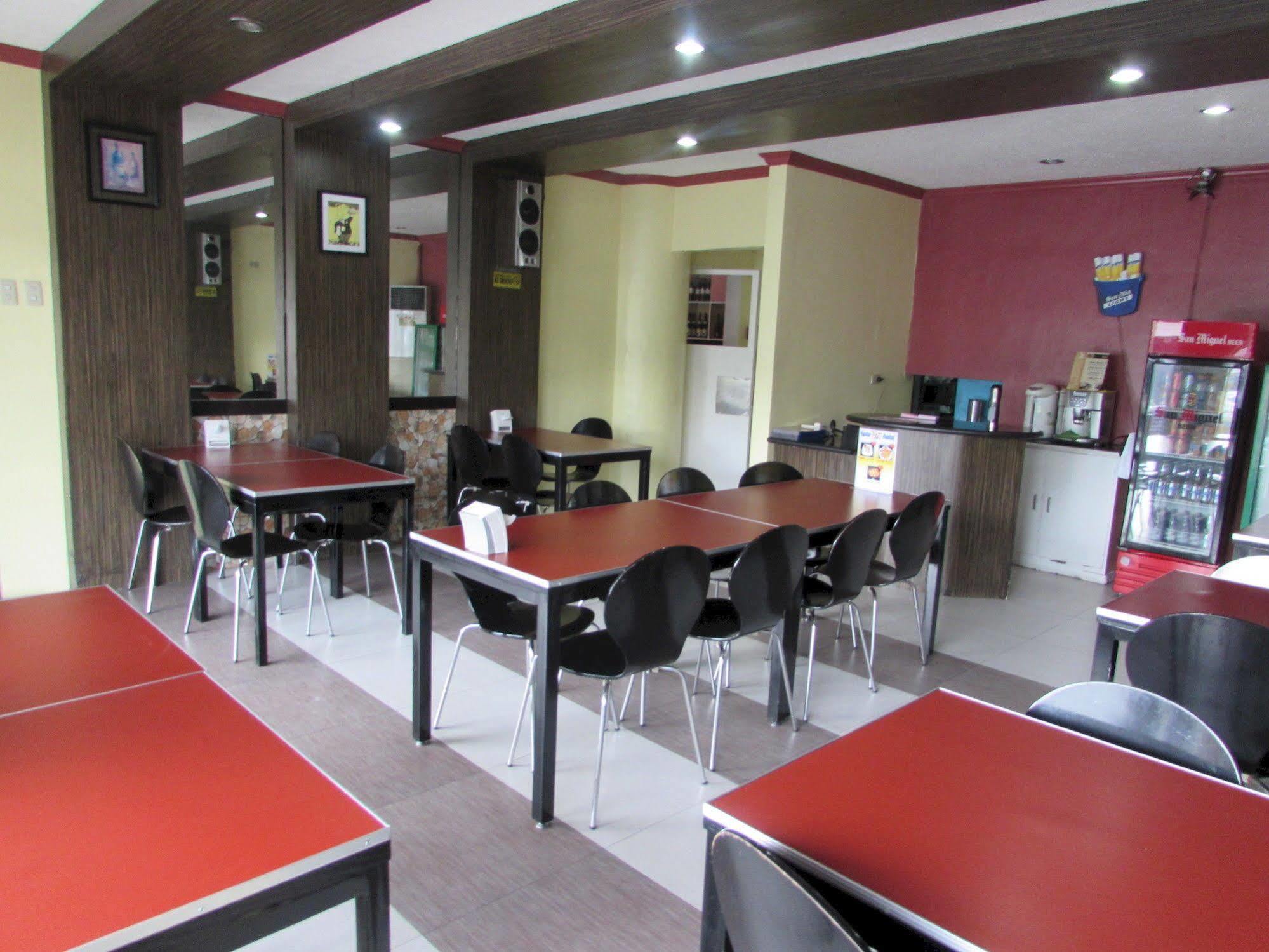 Hotel Oyster Plaza Paranaque City