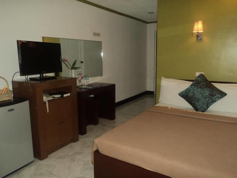 Hotel Oyster Plaza