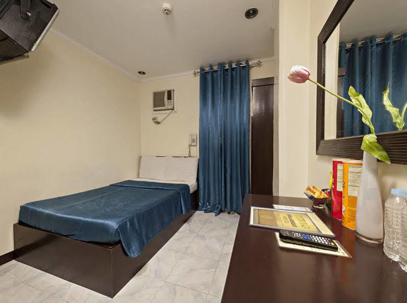Oyster Plaza Hotel